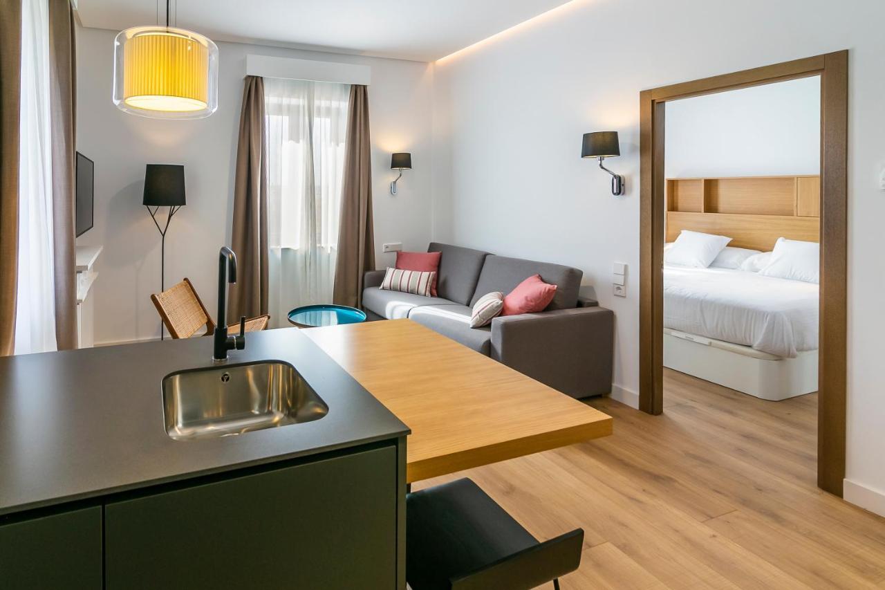 Aparthotel Aquitania 3*