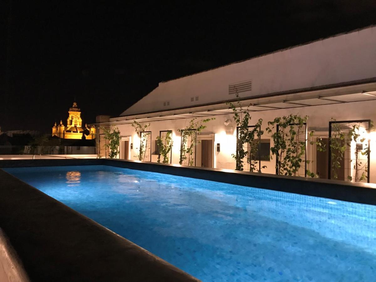 Aparthotel Aquitania