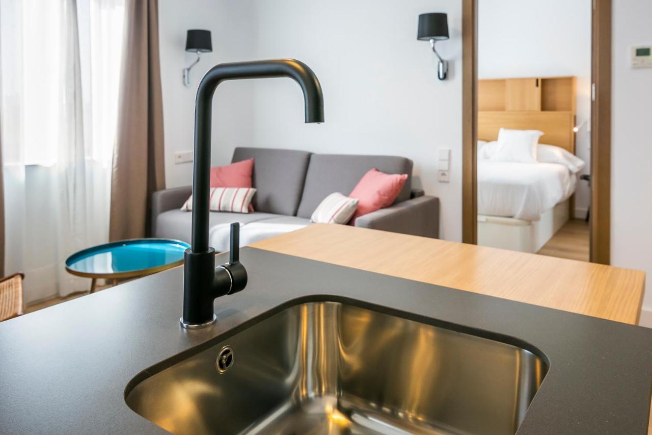 Aparthotel Aquitania Sevilla