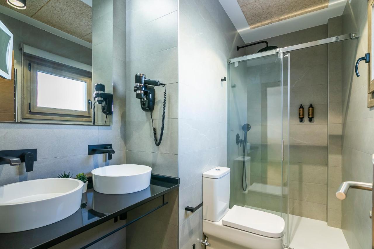 Aparthotel Aquitania 3*