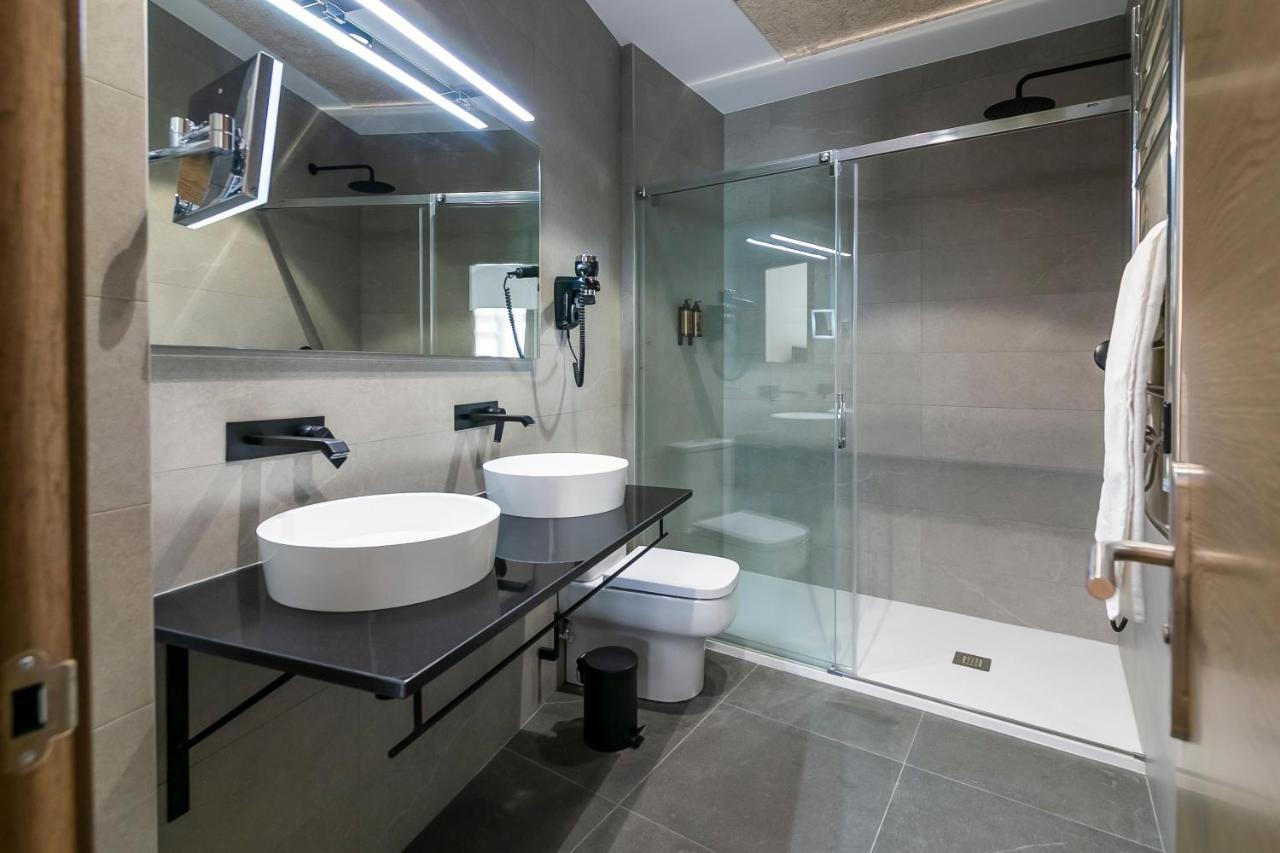 Aparthotel Aquitania